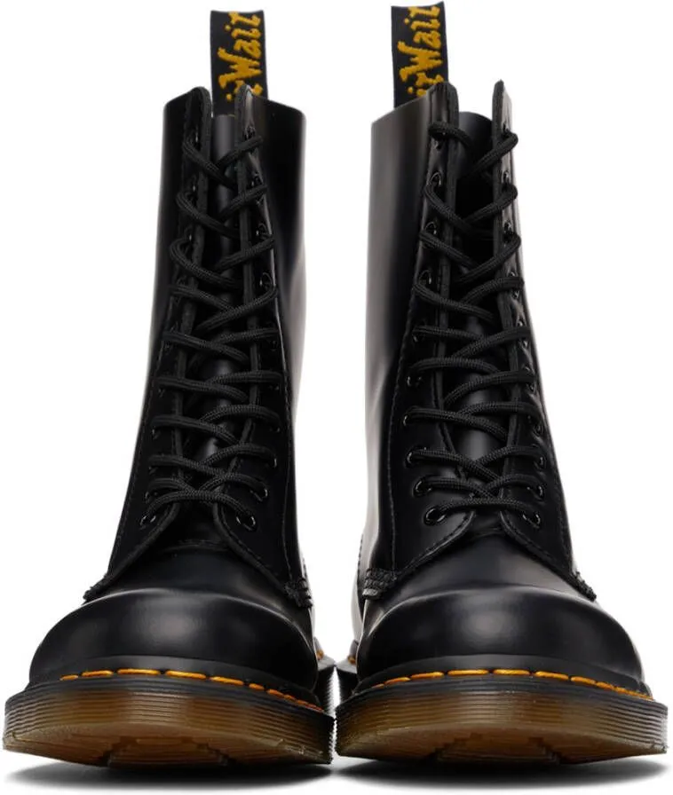 Dr. Martens Smooth 1490 Boots