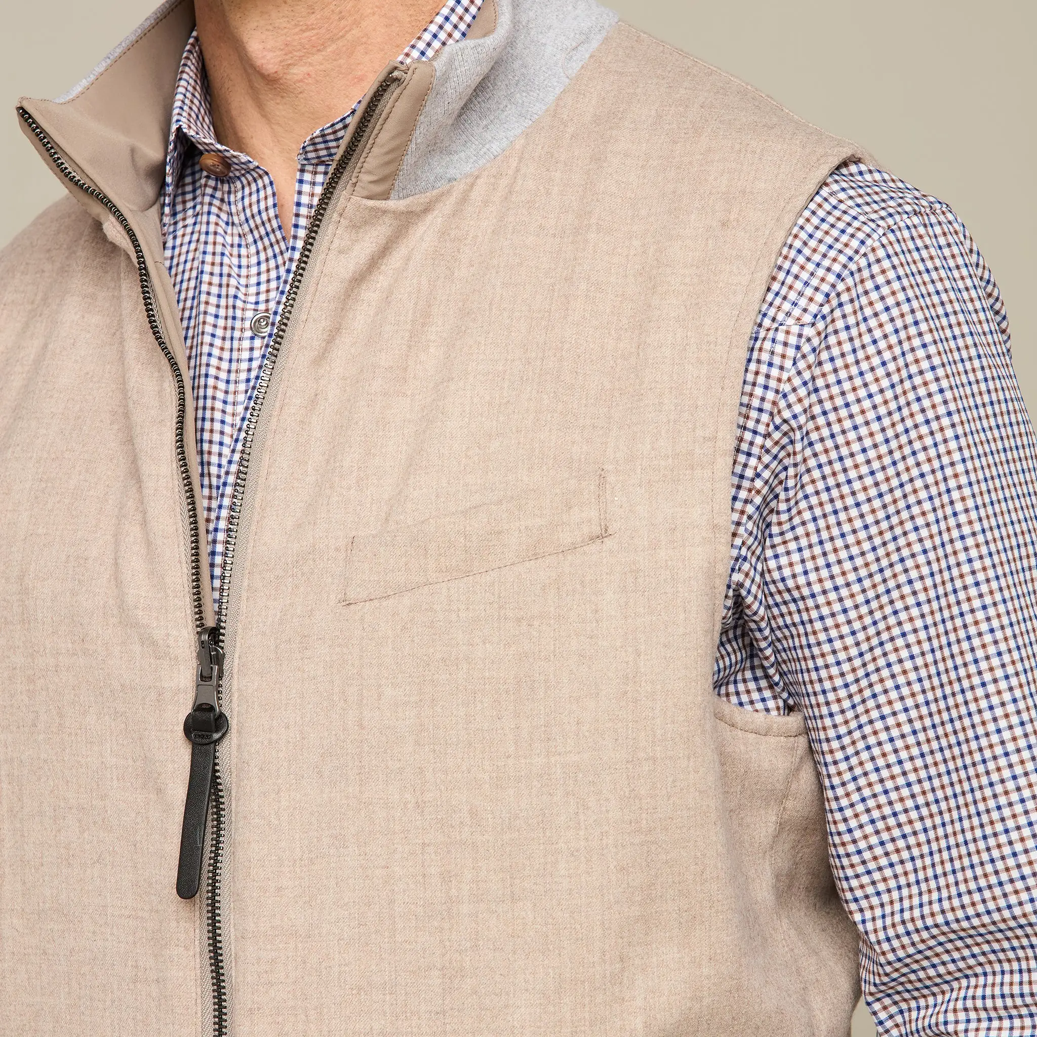 Gilroy Reversible Vest :: Oatmeal