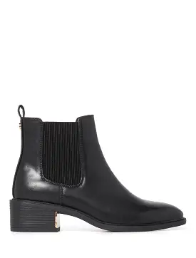 Kayla Chelsea Boot