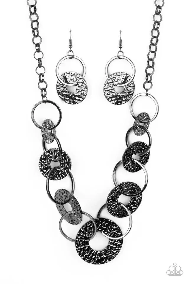 Paparazzi Necklace ~ Industrial Envy - Black