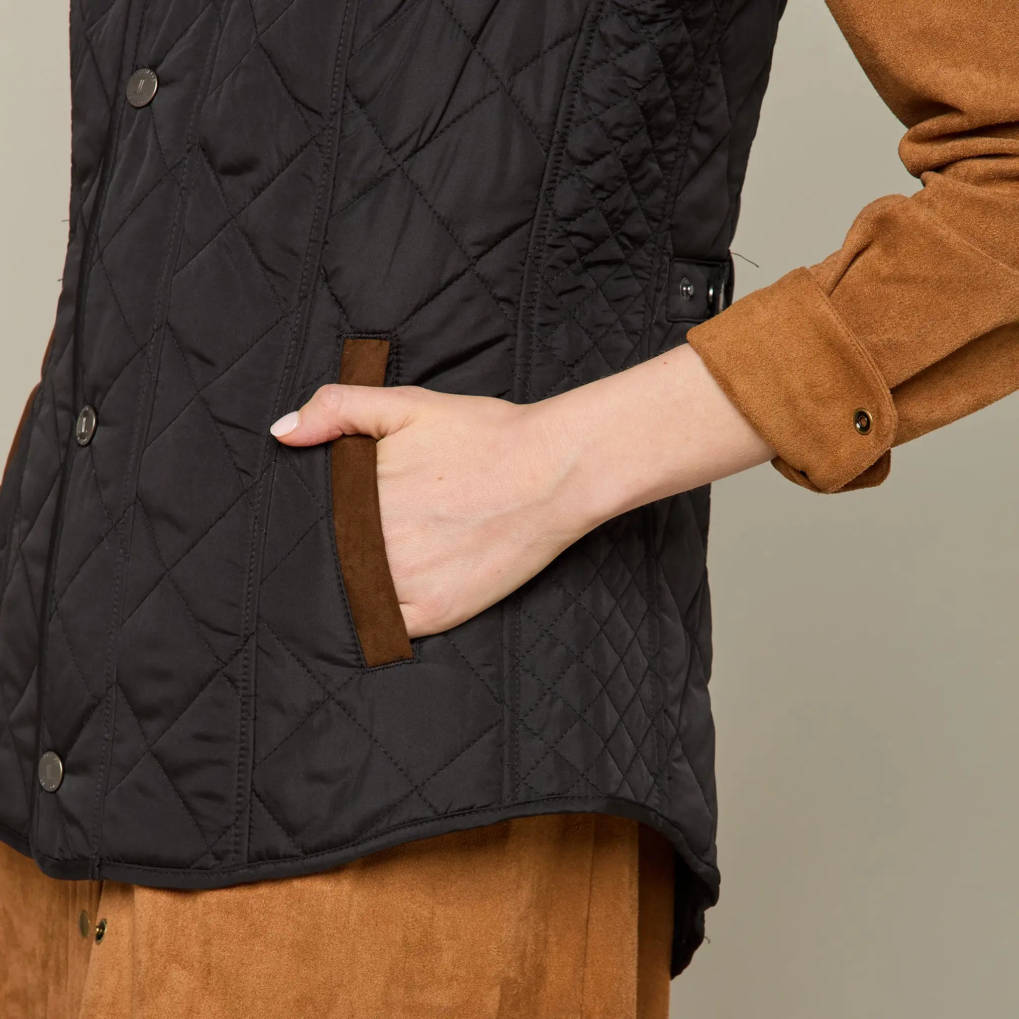 Quilted Vest :: Black