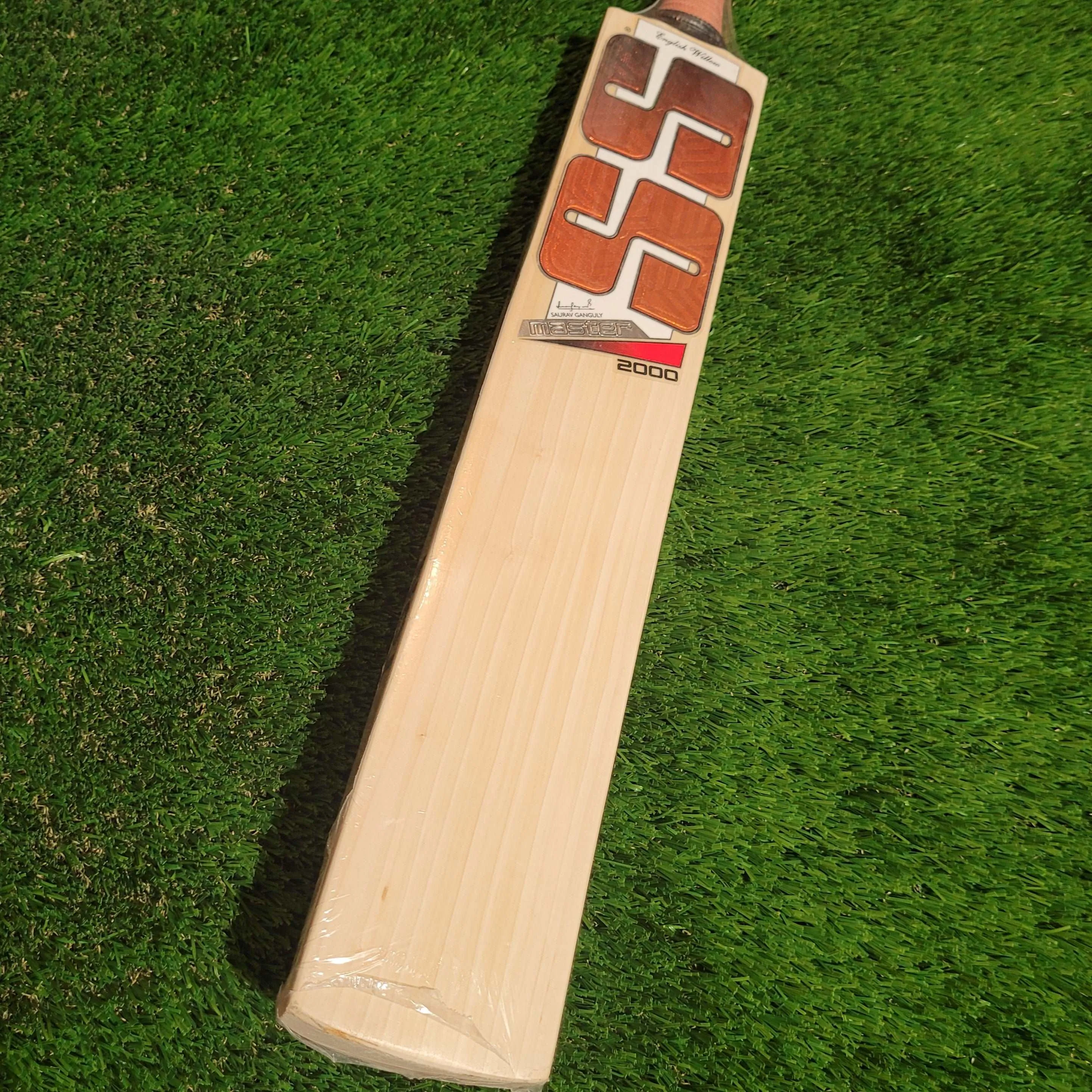 SS Master 2000 English-Willow Cricket Bat